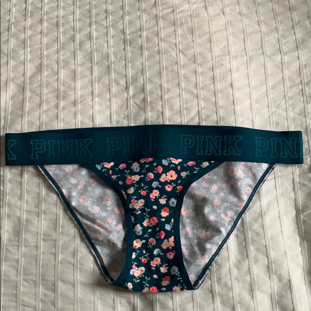 3 for $15⚡️VS Pink size M (NEVER WORN)